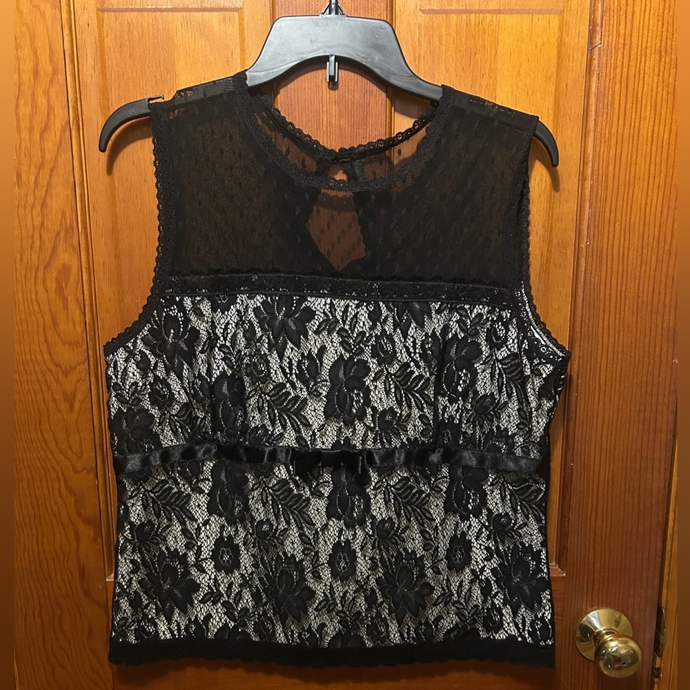 NY&Co. Black Lace Sleeveless Top